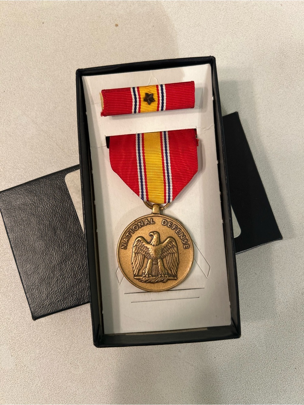 Original Boxed 1960's U.S. National Defense Service Medal w/Ribbon & Ribbon Bar